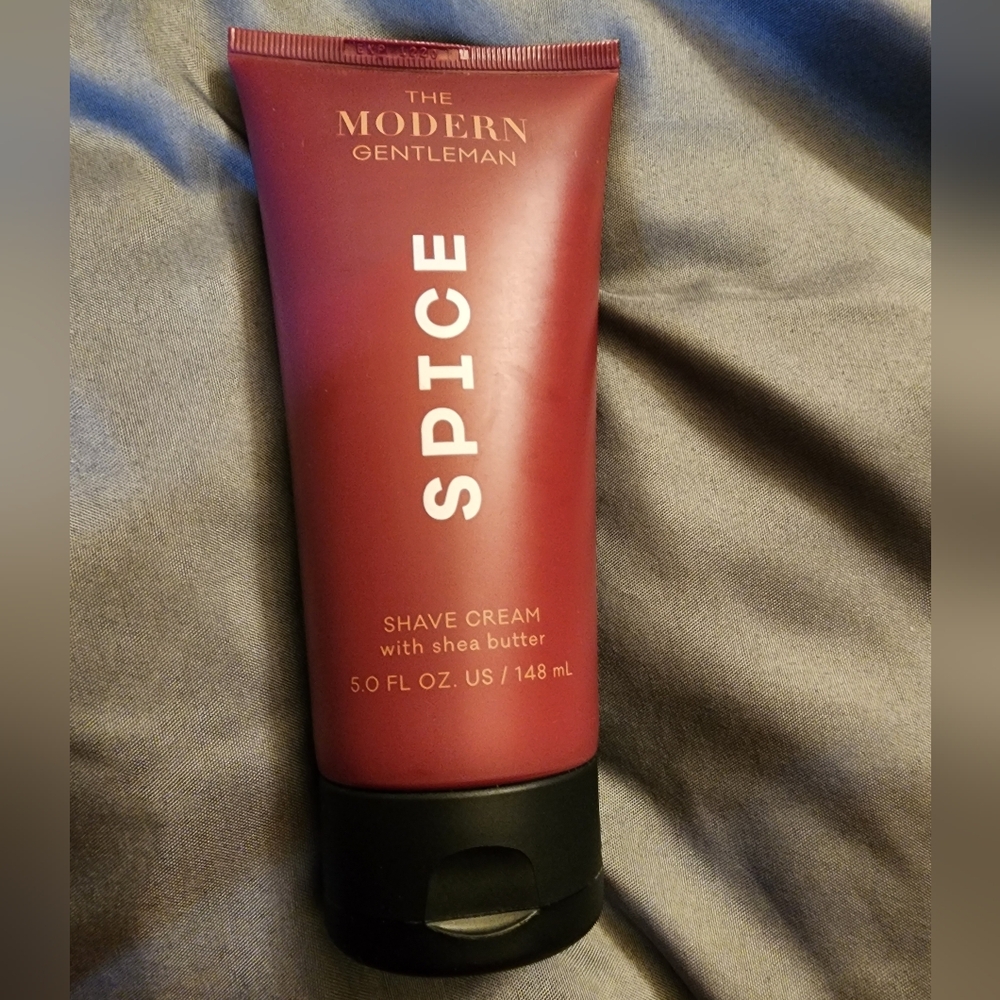 Modern Gentleman Spice Shave Cream with Shea Butter